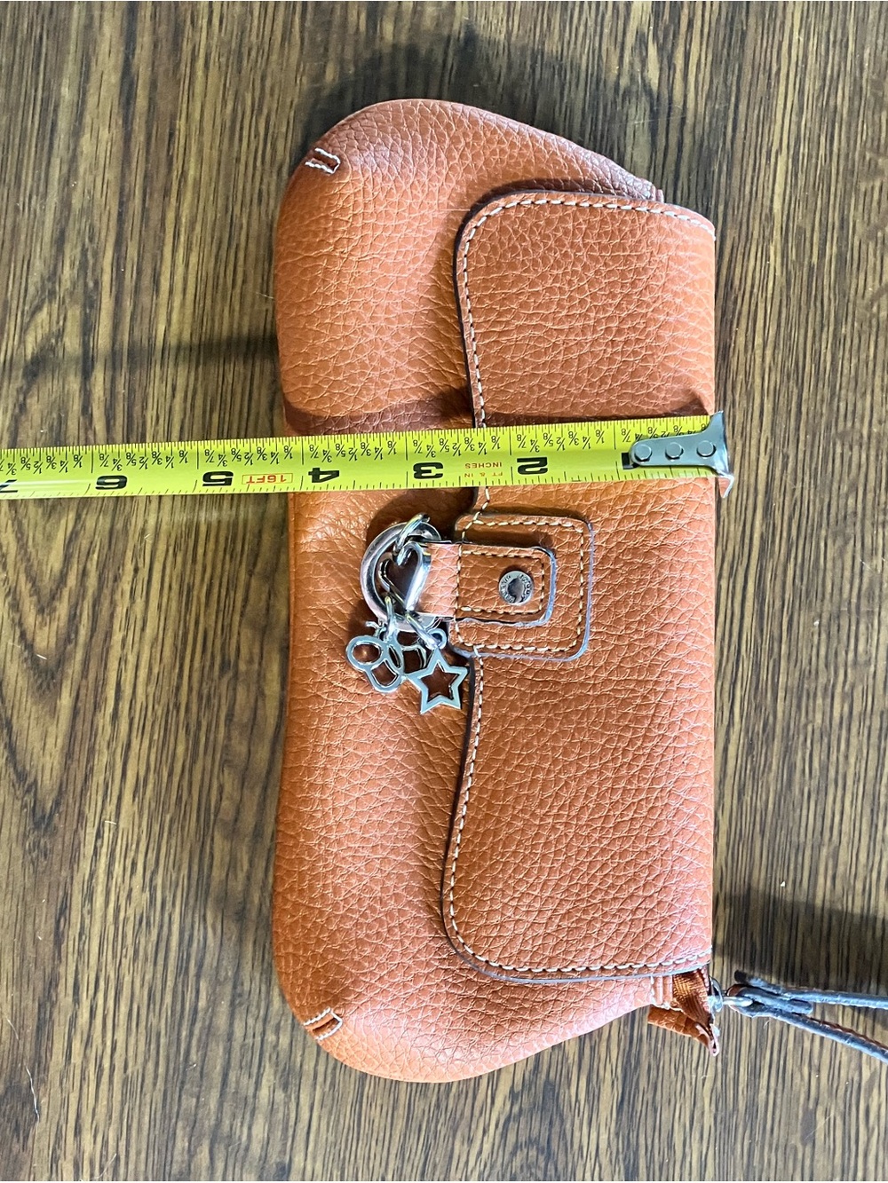 Tommy Hilfiger Like New Brown Leather Wristlet Clutch Baguette - Picture 7 of 7